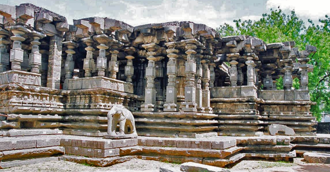 carved-pillar-at-thousand-pillar-temple.jpg